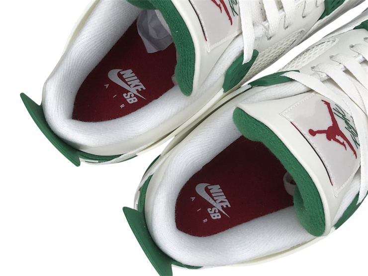 Air Jordan 4 Retro "Pine Green"